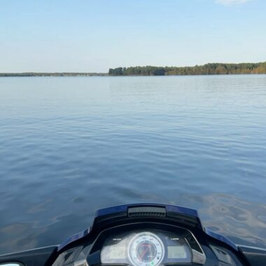 Don’t wait — book a high-speed jet ski with Cater2U Jetski Rentals and enjoy Lake Wylie’s beauty.